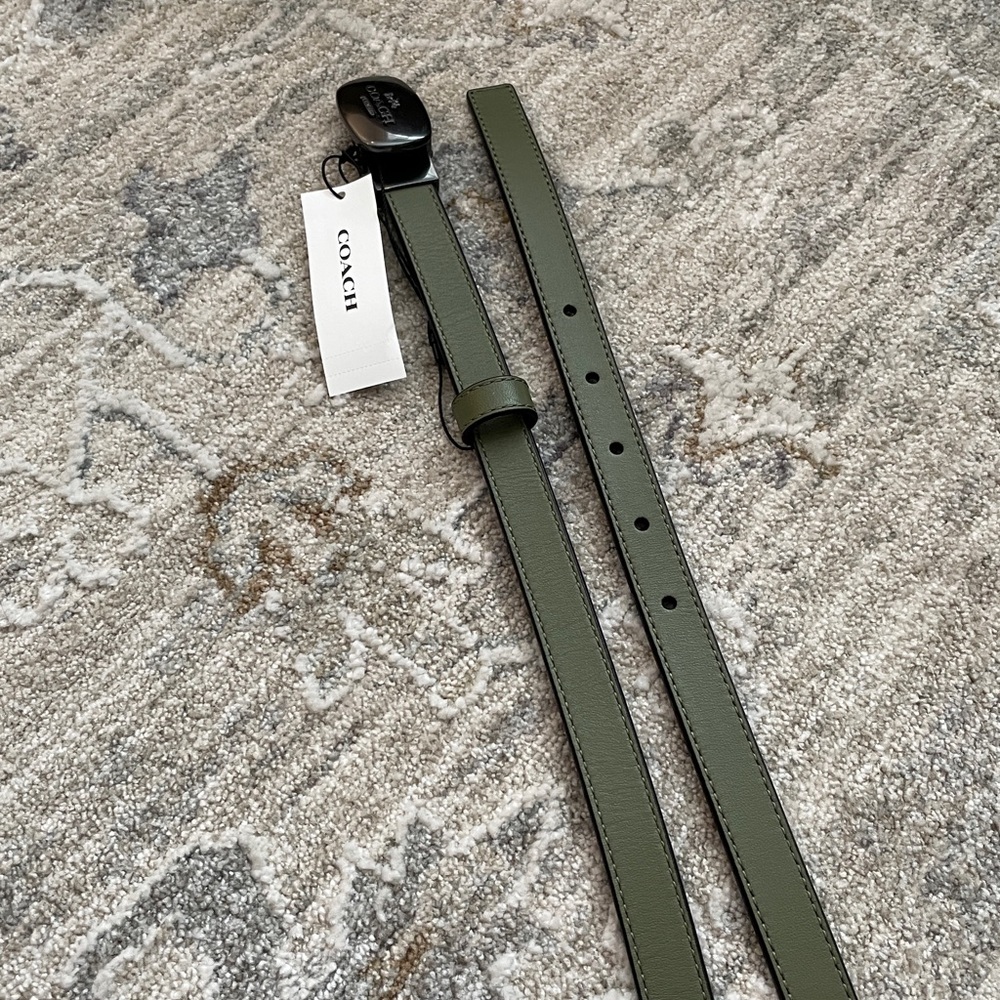 Coach Signature Buckle Cut to Size Reversible Eliza Belt Olive Green 42” CP366 - Picture 8 of 9